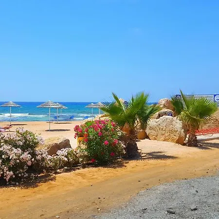 Villa By The Sea *
